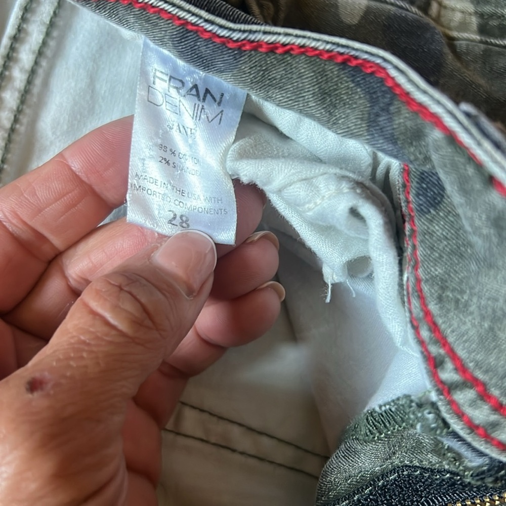 Camo Skinny Pants - Picture 2 of 3
